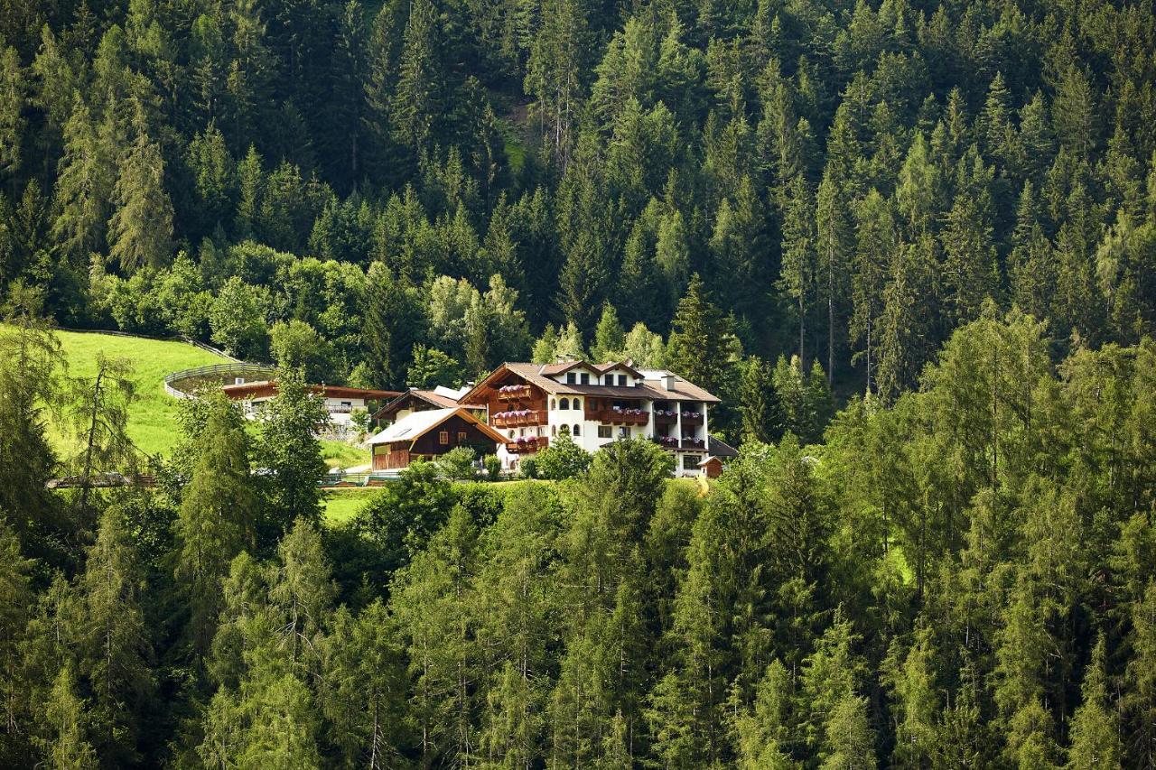 Gasthof Groebenhof Fulpmes Exterior foto